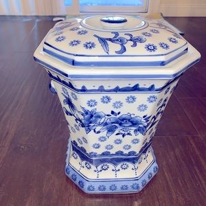 Vintage Blue & White 12” Large Floral Ginger Jar